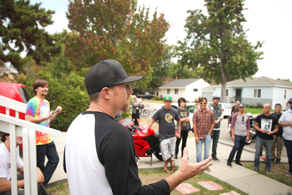 Budro with the pre-venture pep talk. Photo: Ruano.