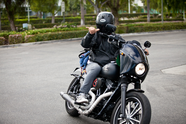 Glen leading the pack back on the road. Photo: Ruano.