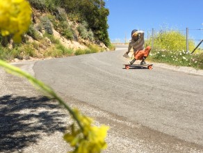 Dusty bombing in Malibu. Photo: Bandy.