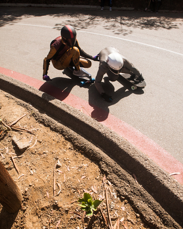 Ass tappin'. Photo: Marano.